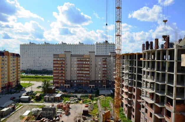 Продам 1-комнатную на Петухова 1в