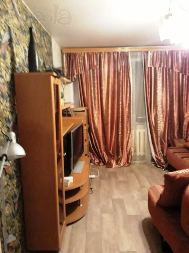 Продам 2-х комнатную на ул. Зорге 107